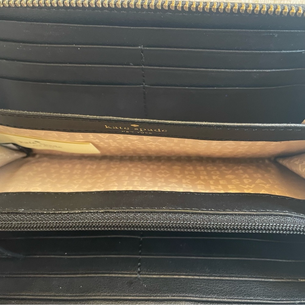 kate spade Black & White Zip Wallet - Picture 5 of 6